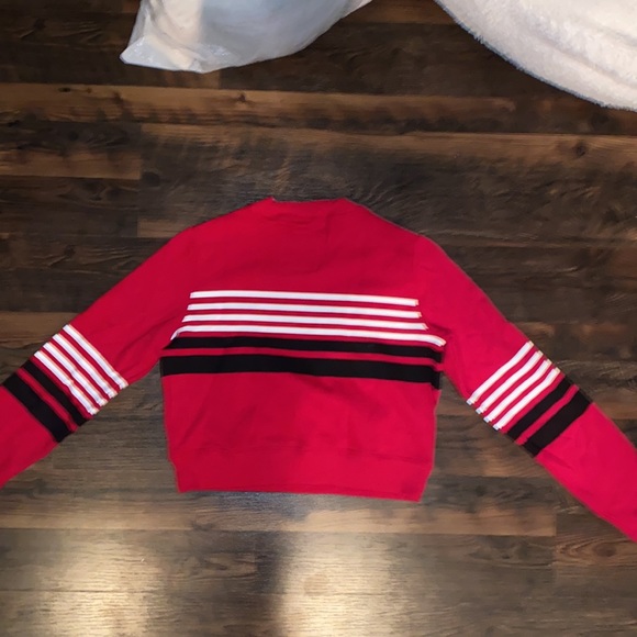 Hollister cropped crew neck Red with White and Black stripes size small. - Picture 4 of 5